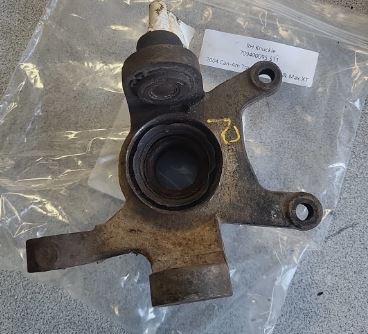 2004 CAN-AM TRAXTER MAX STD & MAX XT RH KNUKLE 70900095