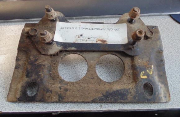 2004 CAN-AM TRAXTER MAX STD & MAX XT INITIAL FRONT BRACKET 705400255