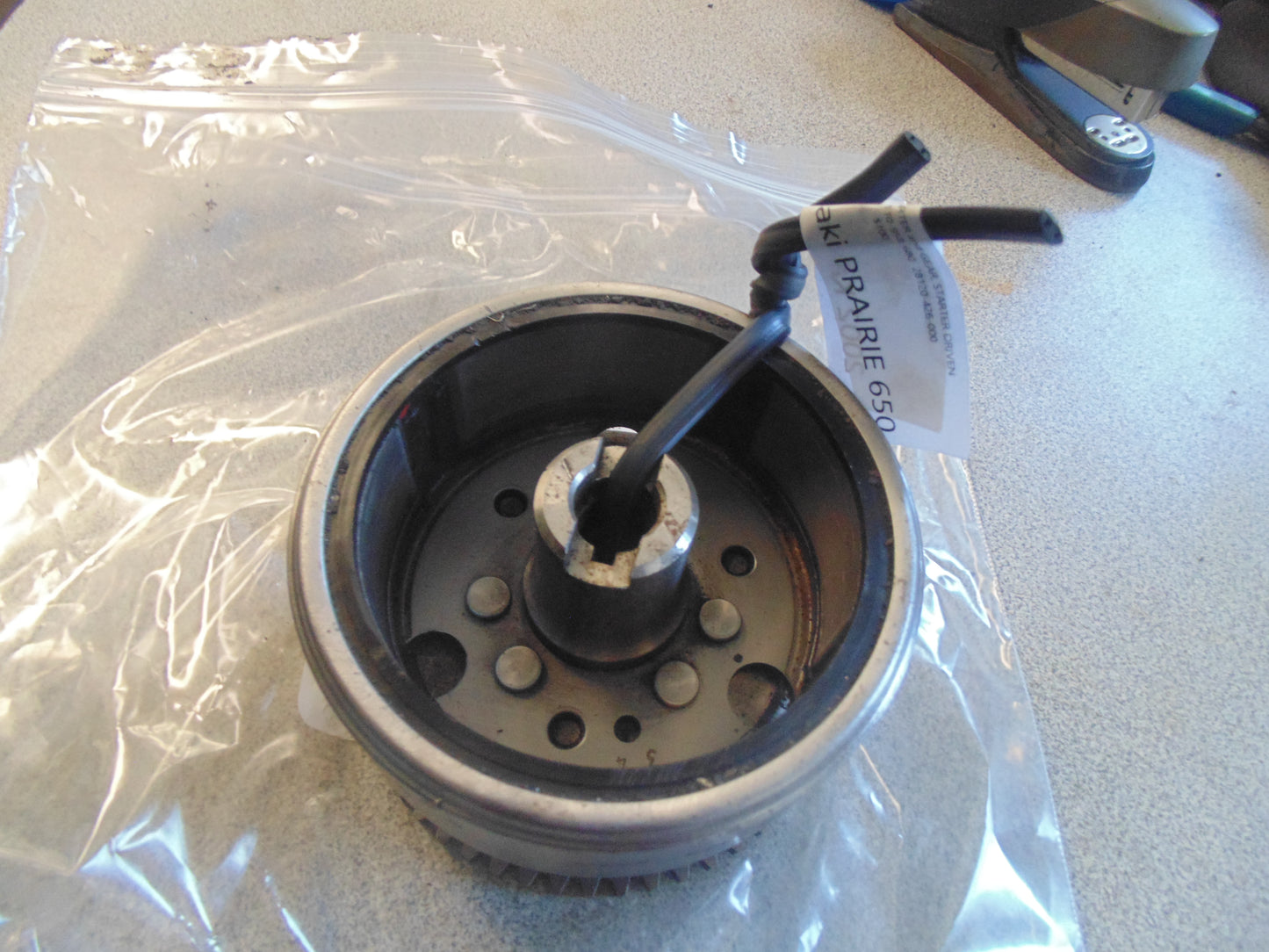 2002 KAWASAKI PRAIRIE 650 ROTOR WITH CLUTCH STARTER AND GEAR, STARTER DRIVEN 31110-VM5-004 28110-958-680 28120-426-000