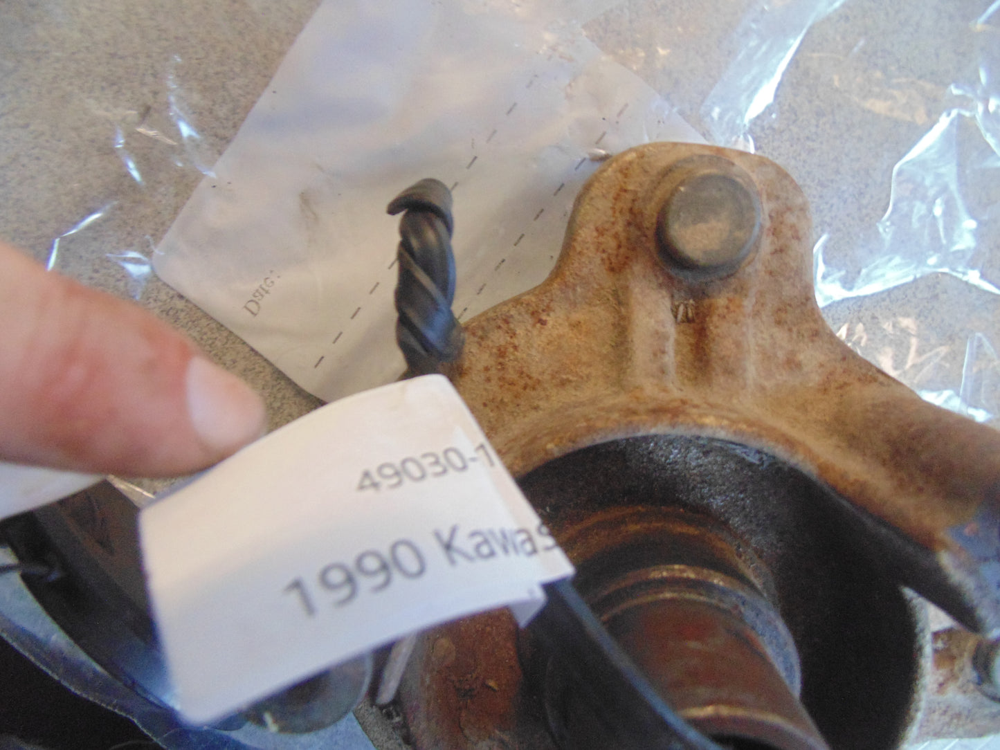 1990 KAWASAKI BAYOU 300 4X4 HUB FR 49030-1102 49030-1116