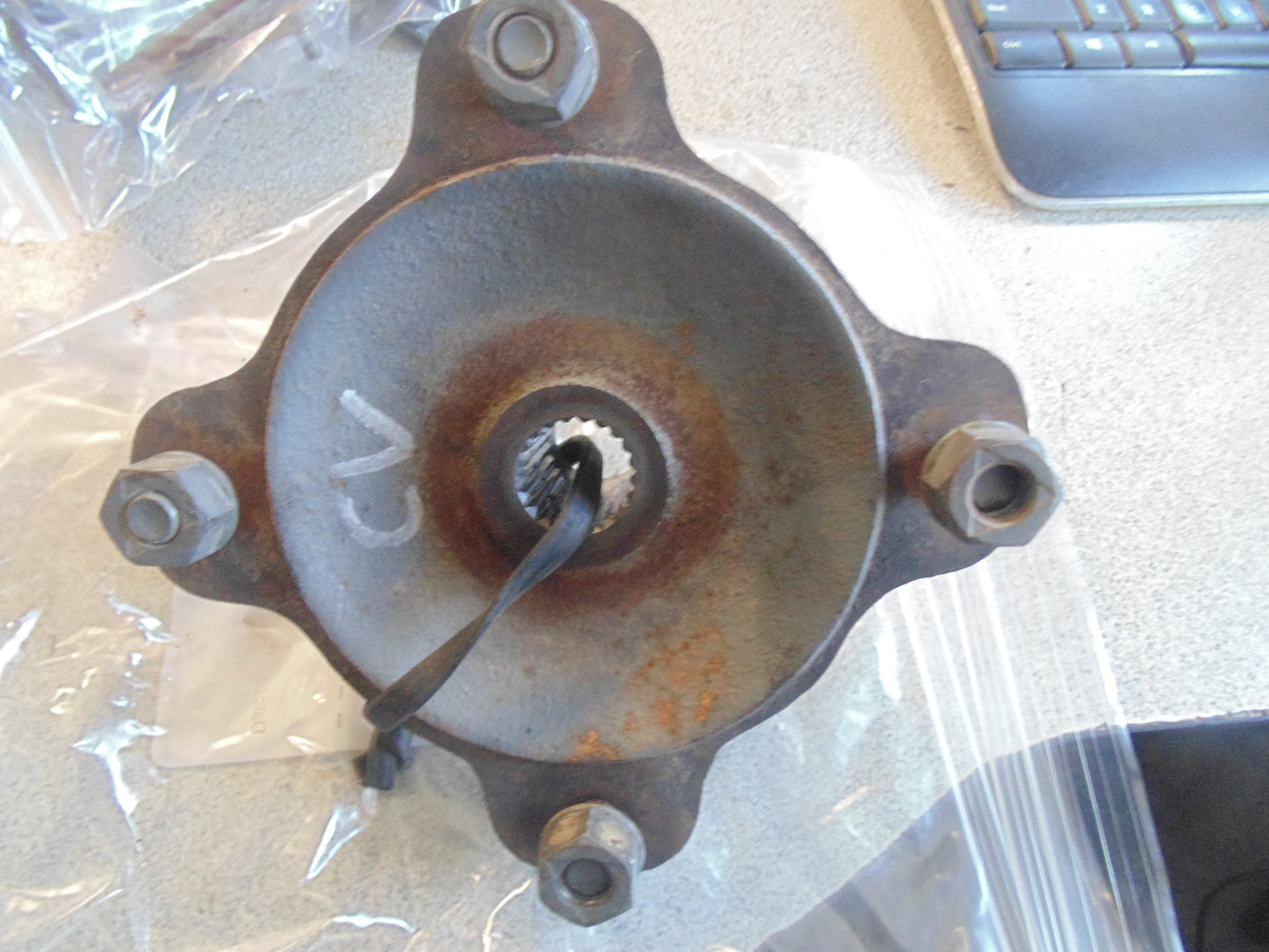 1990 KAWASAKI BAYOU 300 4X4 HUB FR 49030-1102 49030-1116