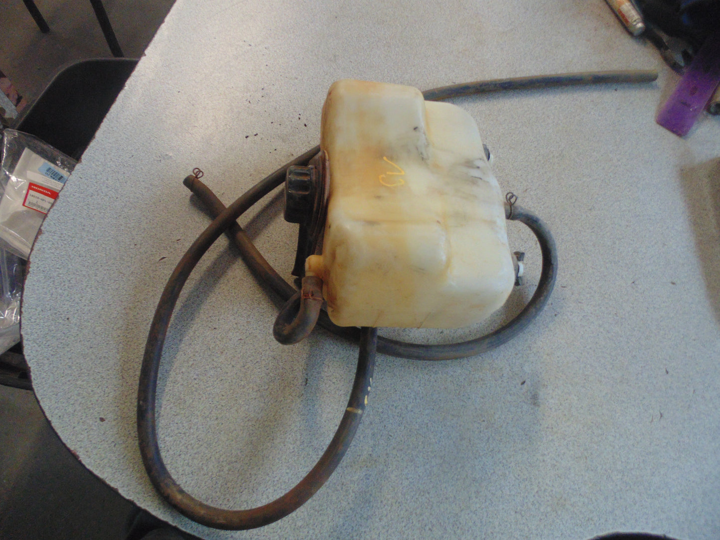 1996 KAWASAKI BAYOU 400 4X4 RESERVOIR 43078-1146