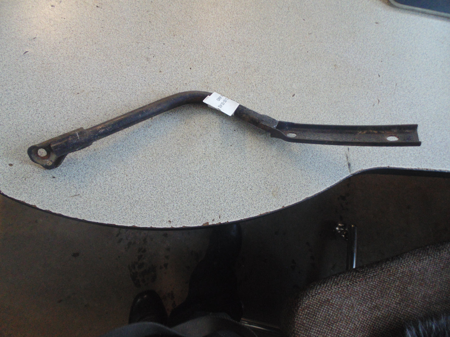 1989 Yamaha BIG BEAR 4WD STAY FENDER 1 2HR-21513-00-00 4GB-21513-00-00