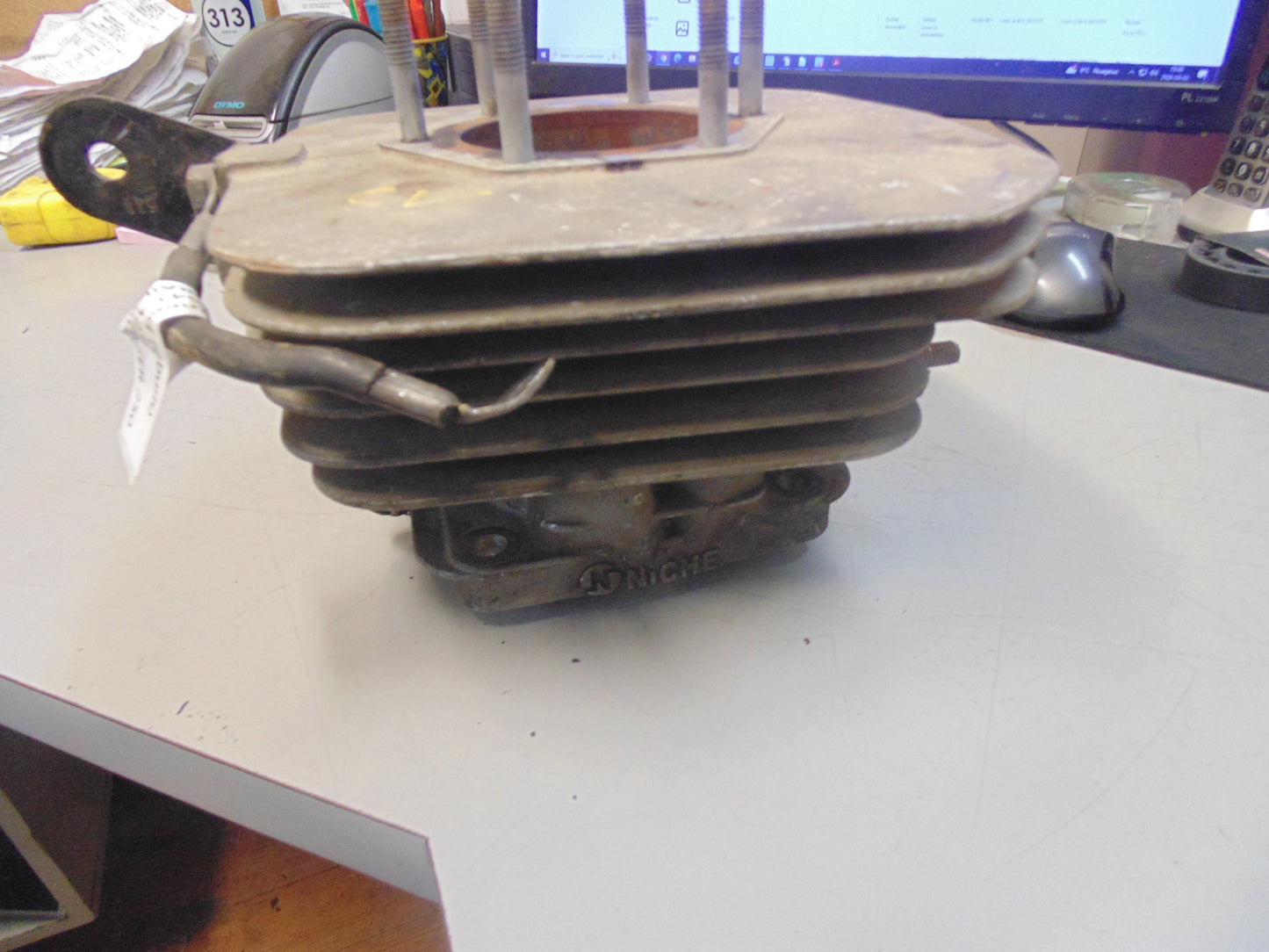 1999 Polaris TRAIL BLAZER 250 CYLINDER (NEED REBUILT) 3085541