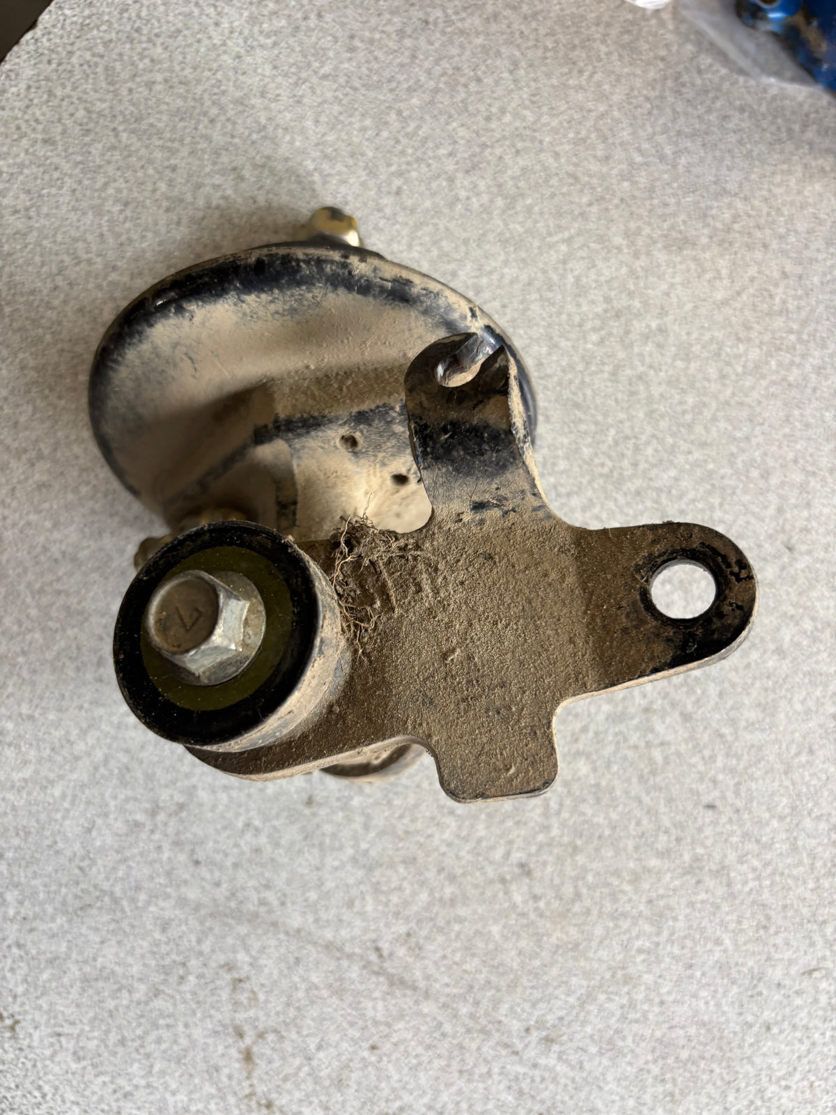 1989 SUZUKI LT80S ARM, KNUCKLE RH 51230-40B00