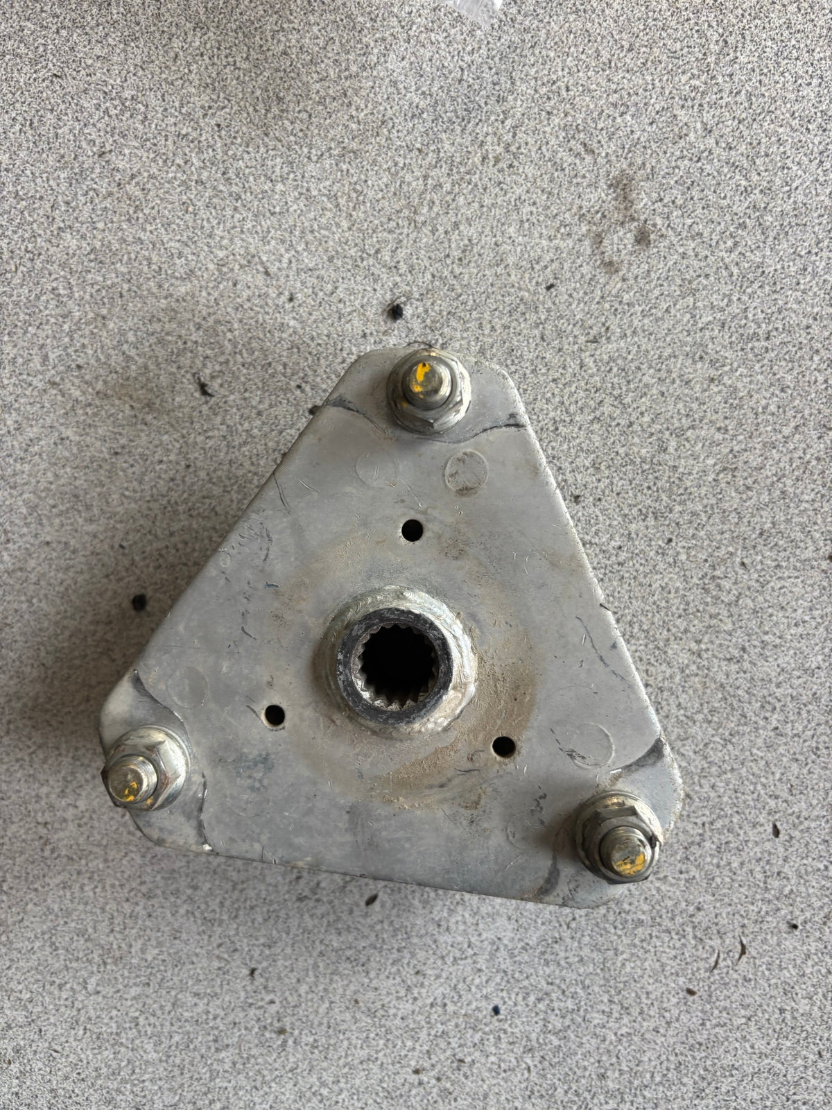 1989 SUZUKI LT80S HUB, REAR WHEEL MODEL S 64110-40B50