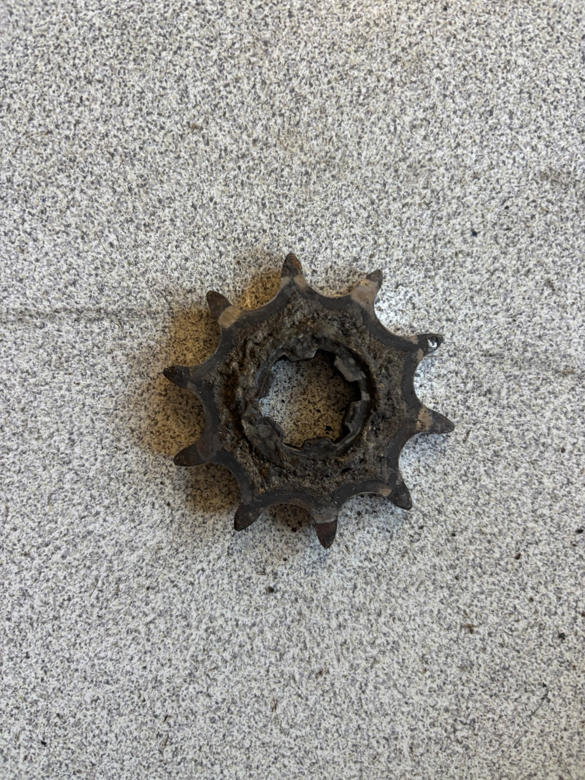 1989 SUZUKI LT80S SPROCKET, ENGINE 27511-40B10