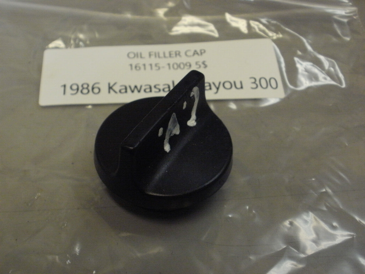 1986 KAWASAKI BAYOU 300 OIL FILLER CAP 16115-1009