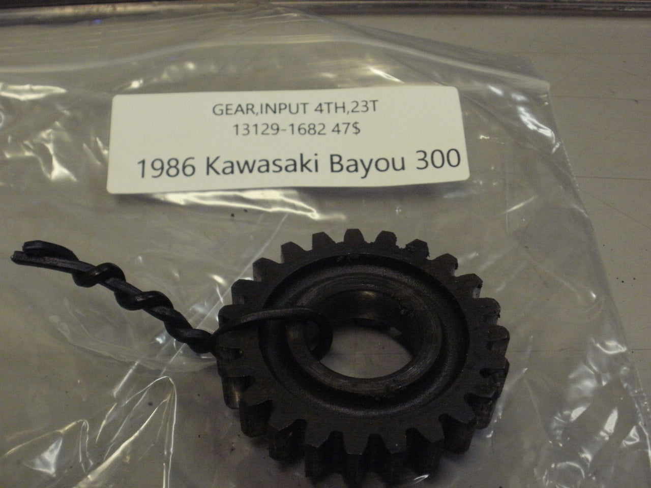 1986 KAWASAKI BAYOU 300 GEAR INPUT 4TH 23T 13129-1682