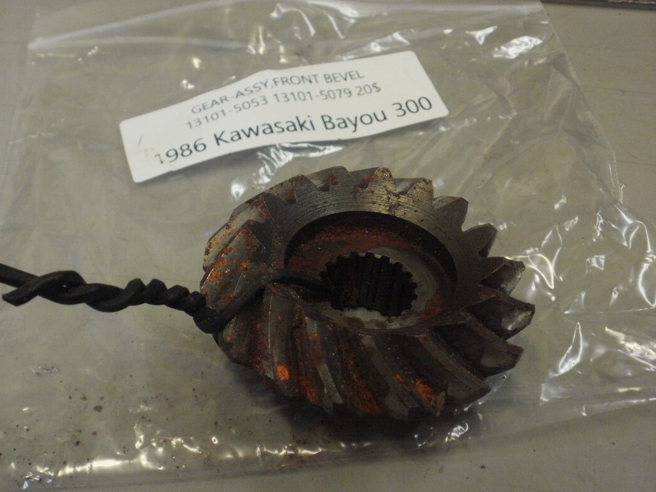 1986 KAWASAKI BAYOU 300 GEAR ASSY FRONT BEVEL 13101-5053 13101-5079