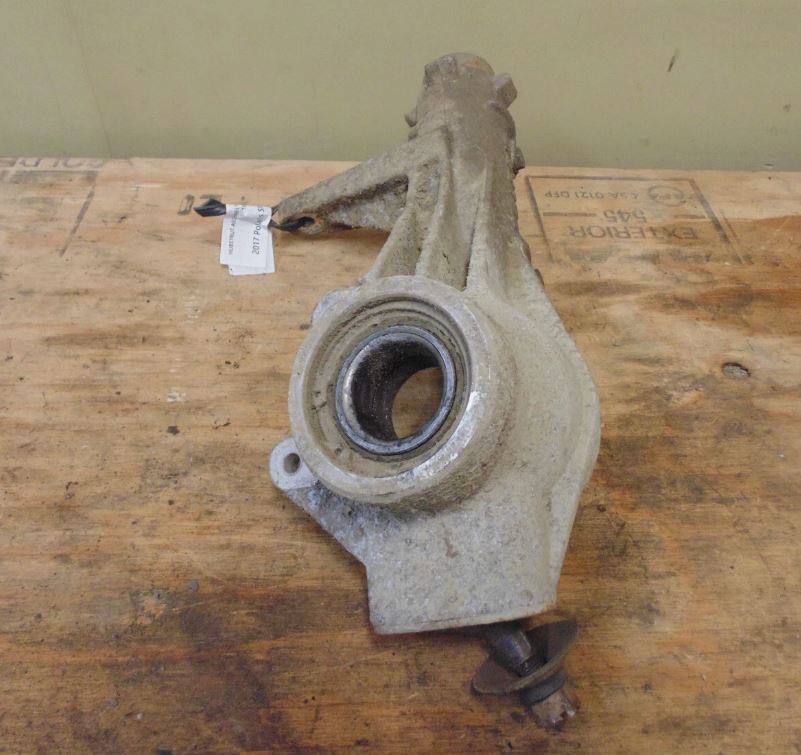 2017 POLARIS Sportsman 570 HUBSTRUT ASSY RIGHT 4X4 NEED BALL JOINT 1822826
