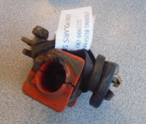 2000 POLARIS SPORTSMAN 500 STEERING BUSHING BRACKET, UPPER 5222999-067 5257028