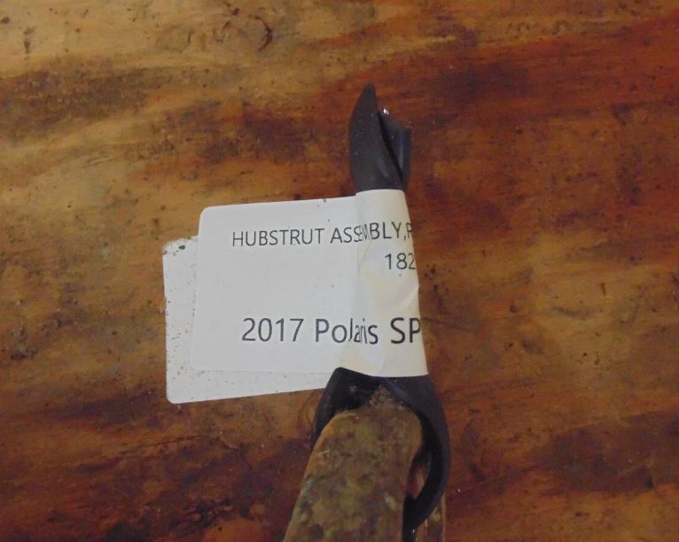 2017 POLARIS Sportsman 570 HUBSTRUT ASSY RIGHT 4X4 NEED BALL JOINT 1822826