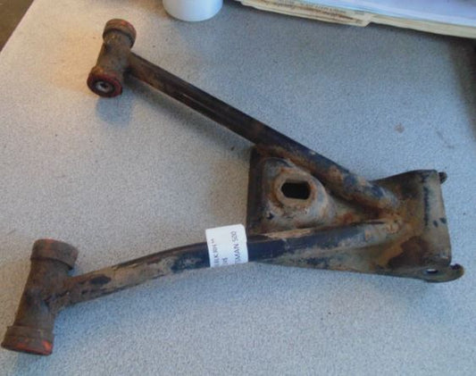 2001 POLARIS SPORTSMAN 500 CONTROL, UPPER, ARM BLK RH 1040731-067