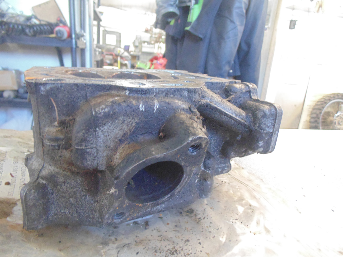 2002 KAWASAKI PRAIRIE 650 HEAD COMP CYLINDER FR 11008-1381 11008-0777