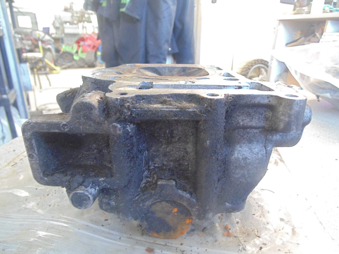 2002 KAWASAKI PRAIRIE 650 HEAD COMP CYLINDER FR 11008-1381 11008-0777