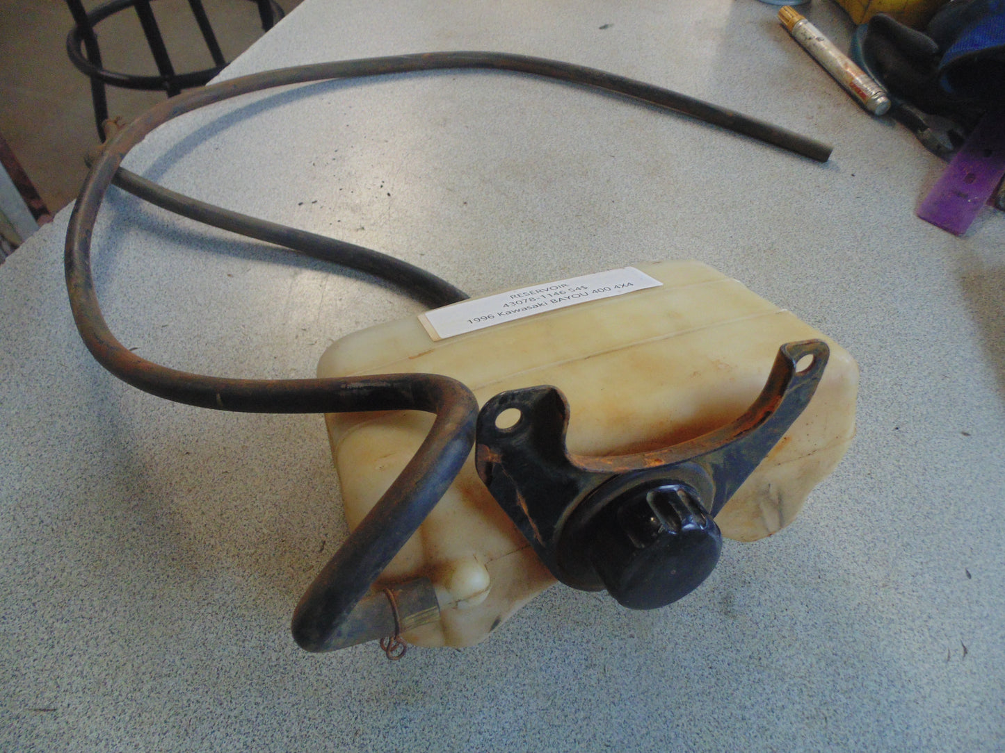 1996 KAWASAKI BAYOU 400 4X4 RESERVOIR 43078-1146