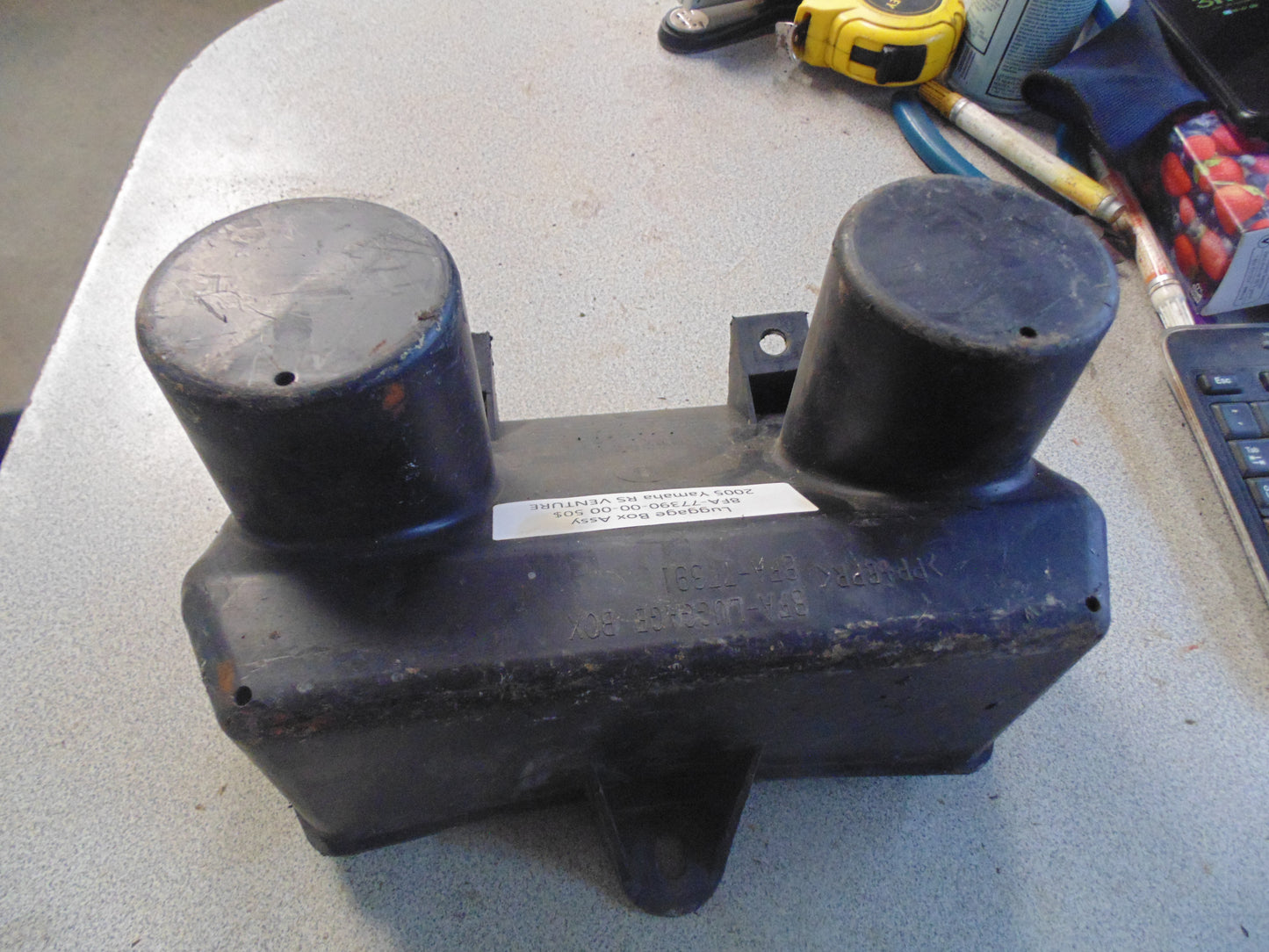 2005 YAMAHA RS VECTOR LUGGAGE BOX ASSY 8FA-77390-00-00