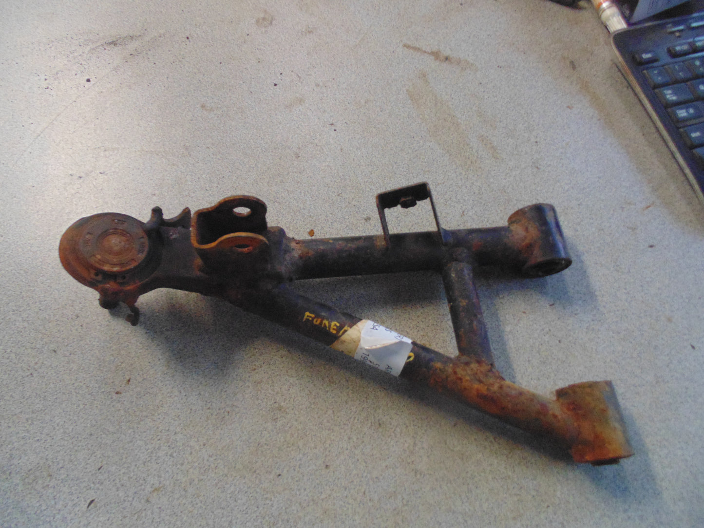 1998 HONDA TRX450ESA ARM ASSY R UPPER 51370-HN0-A00