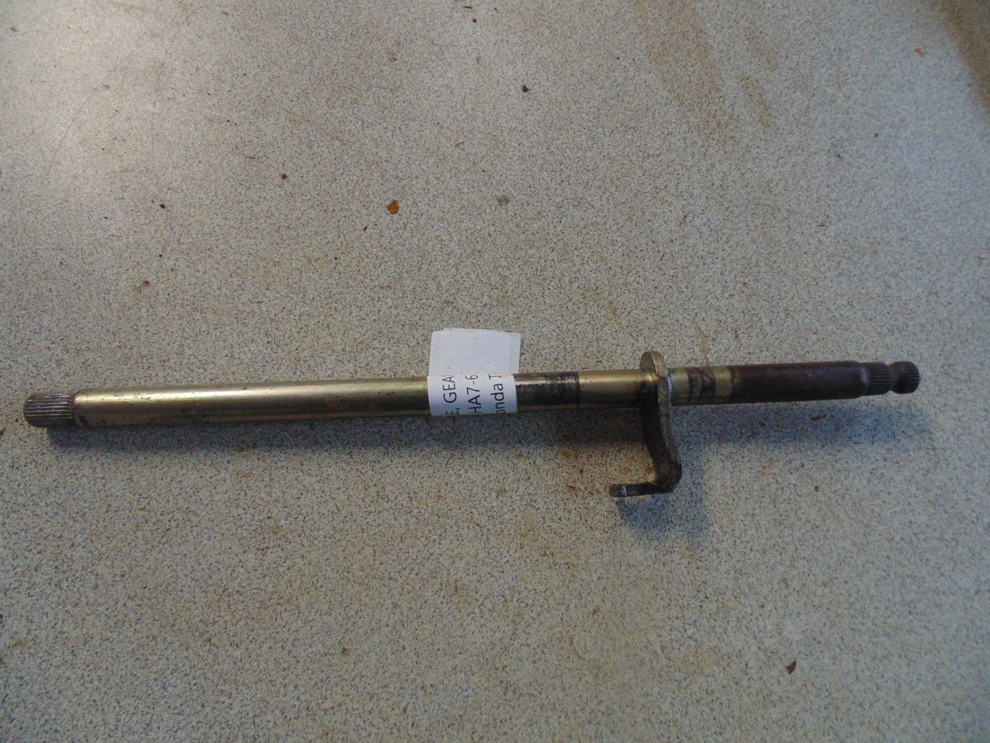 1987 HONDA TRX350A SPINDLE GEARSHIFT 24610-HA7-670