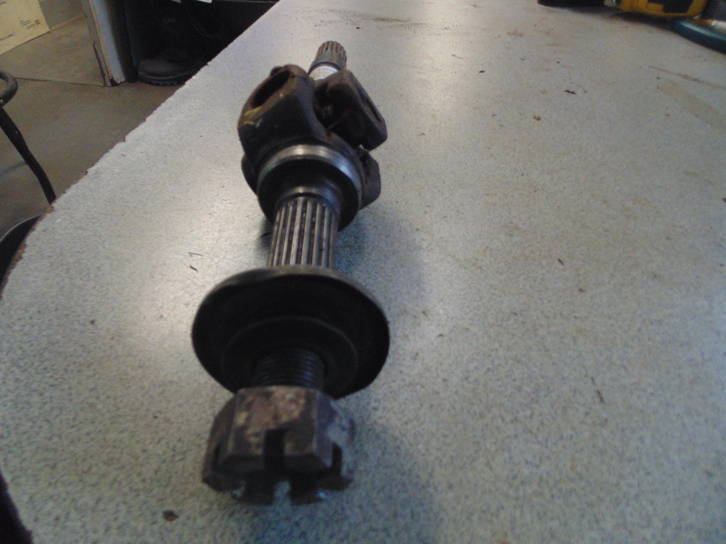 1987 SUZUKI LT-4WD AXLE REAR MODEL H 64710-19B00 64710-19BV0