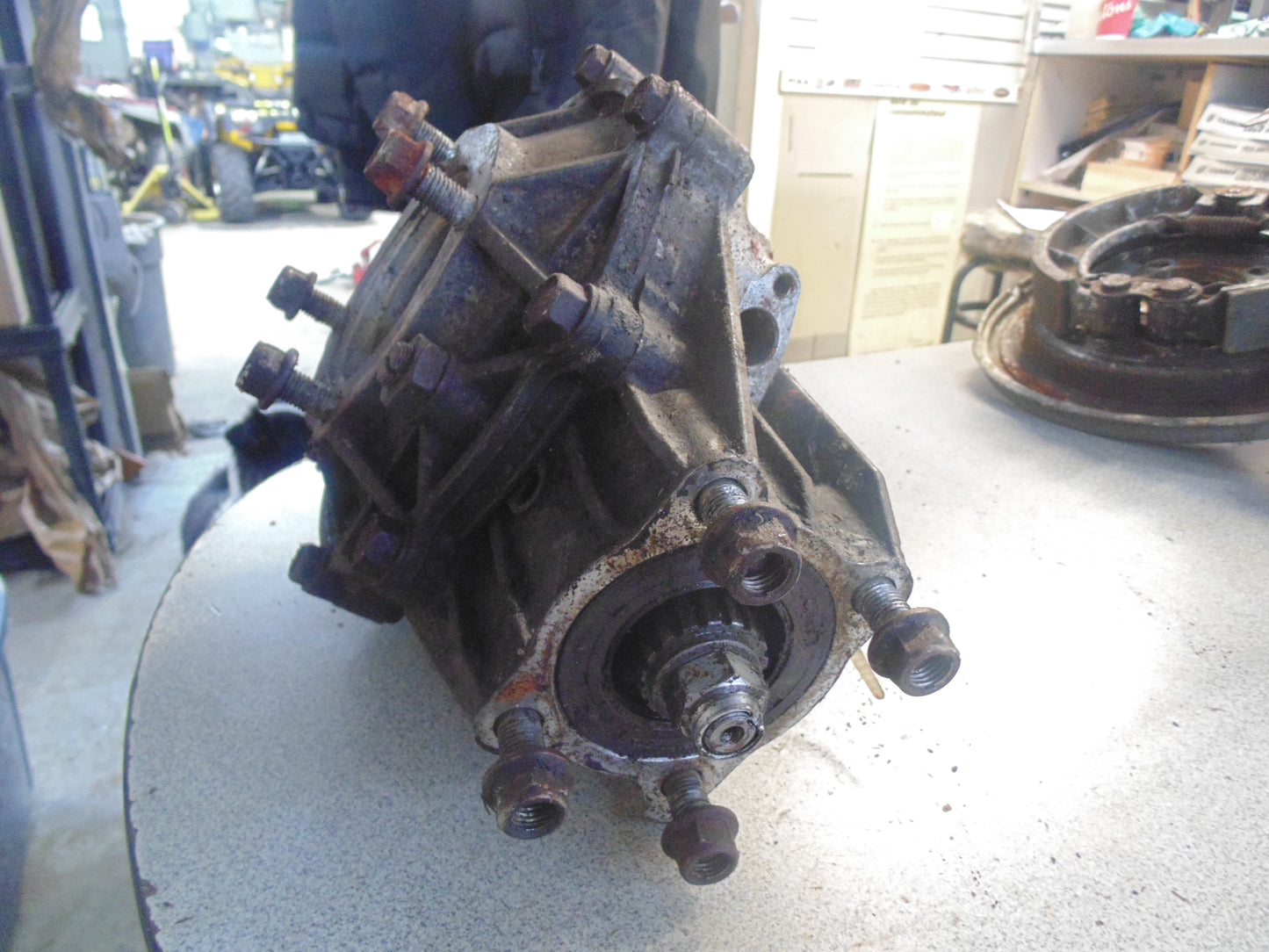 1993 KAWASAKI KLF400 4X4 CASE GEAR RR 14055-1089