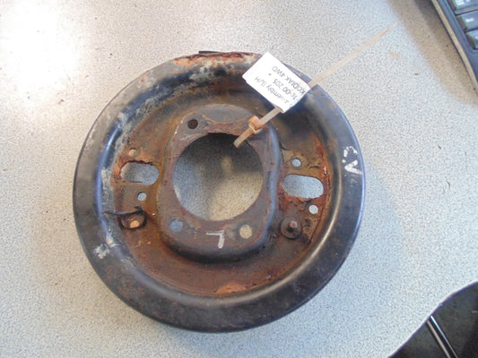 1996 Yamaha KODIAK 4WD BACKING PLATE ASSY 3HN-27208-10-00