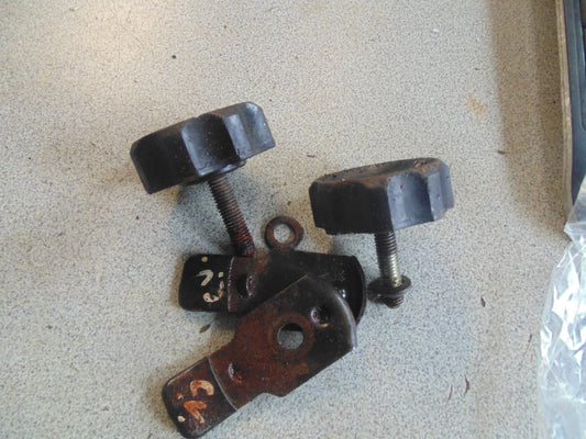 1987 KAWASAKI BAYOU 300 KNOB 92077-1060