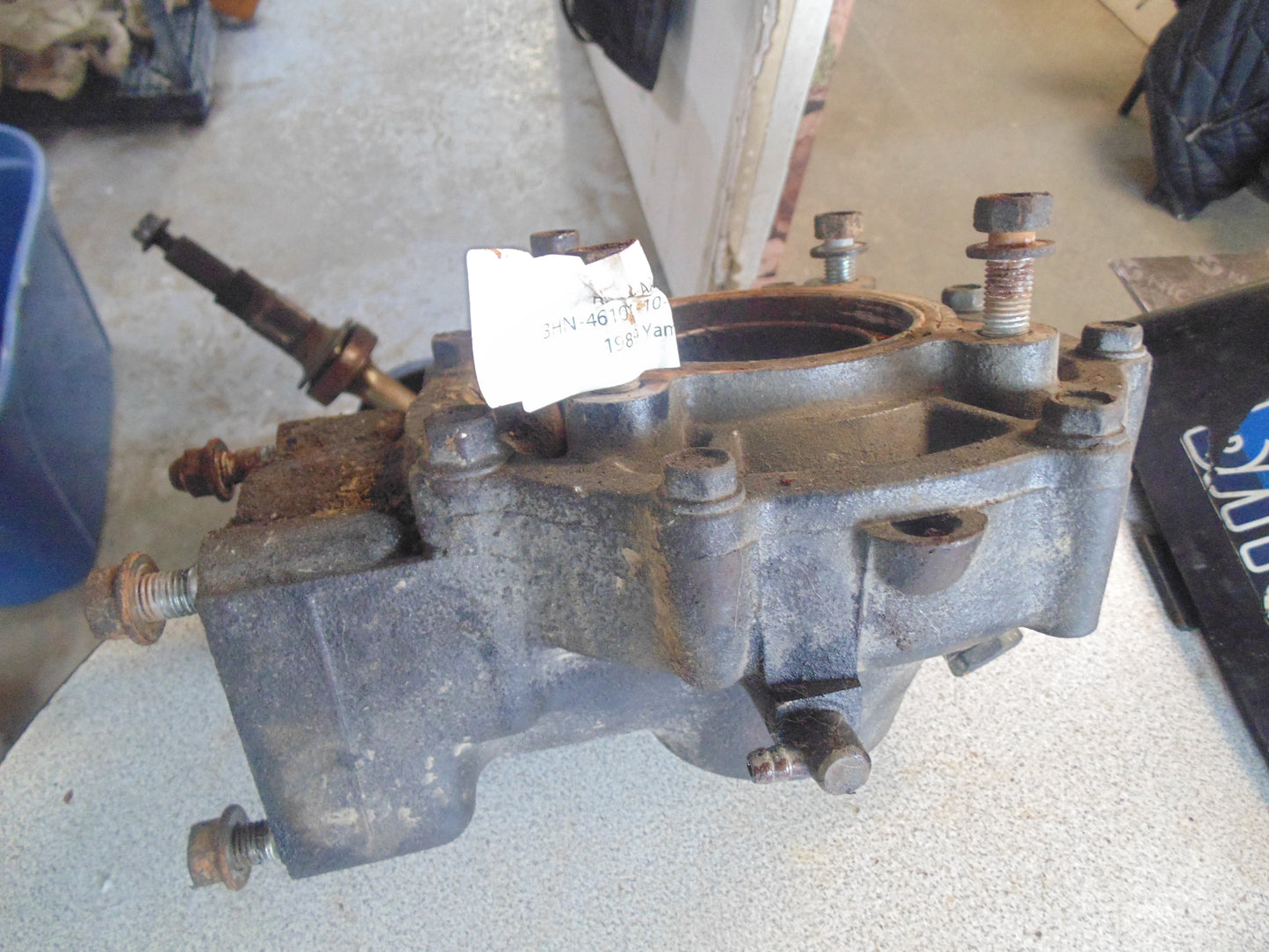 1989 Yamaha BIG BEAR 4WD REAR AXLE GEAR CASE ASSY 3HN-46101-10-00 4HN-46101-12-00