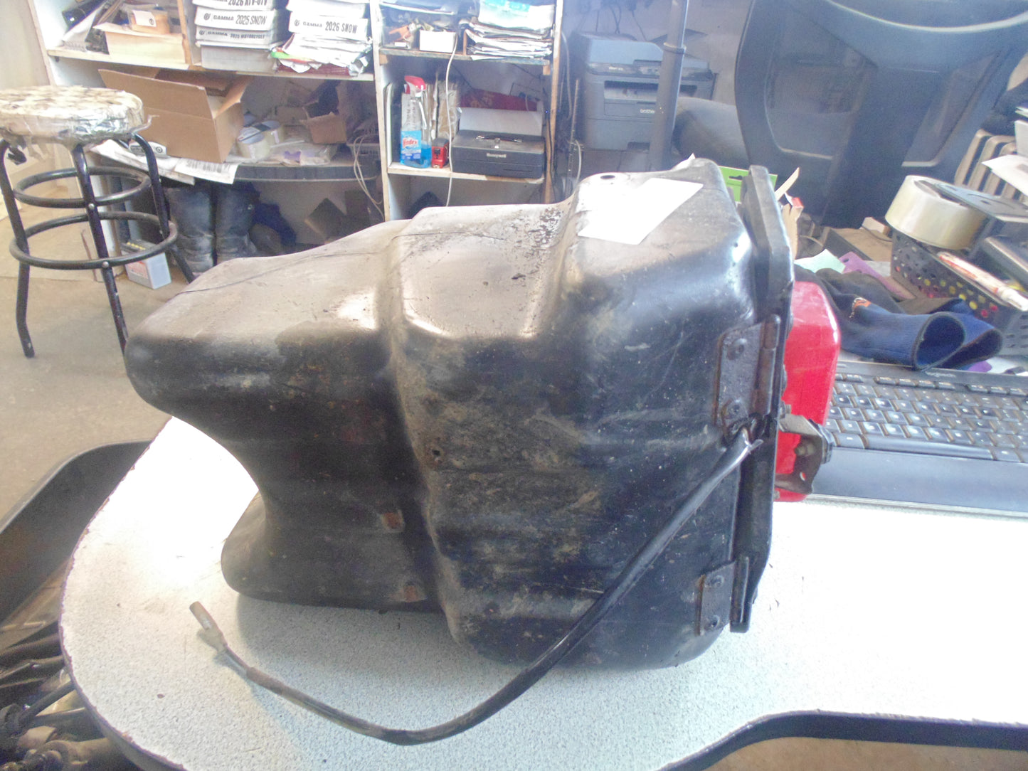 1989 Yamaha BIG BEAR 4WD Box Comp w/ TAILIGHT 1YW-2160A-00-00 1YW-2160A-20-00 52H-84710-00-00