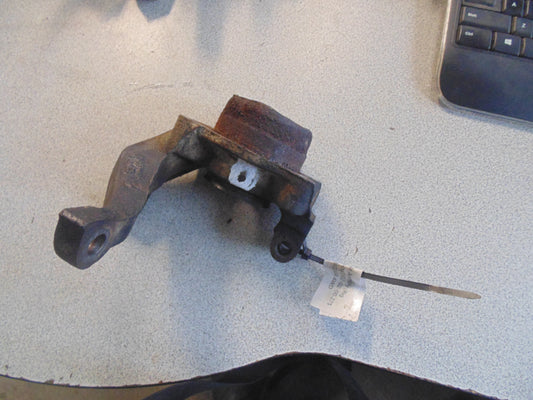 1989 Yamaha BIG BEAR 4WD STEERING KNUCKLE ASSY RH 3HN-23502-01-00 3HN-23502-02-0