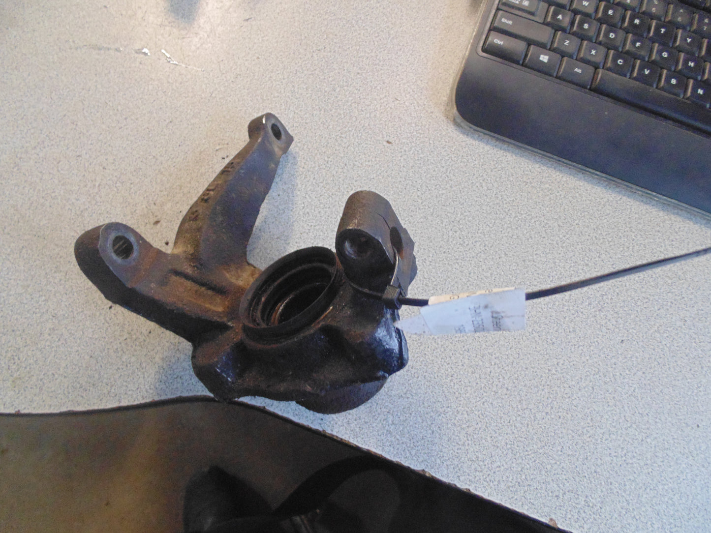 1989 Yamaha BIG BEAR 4WD STEERING KNUCKLE ASSY RH 3HN-23502-01-00 3HN-23502-02-0