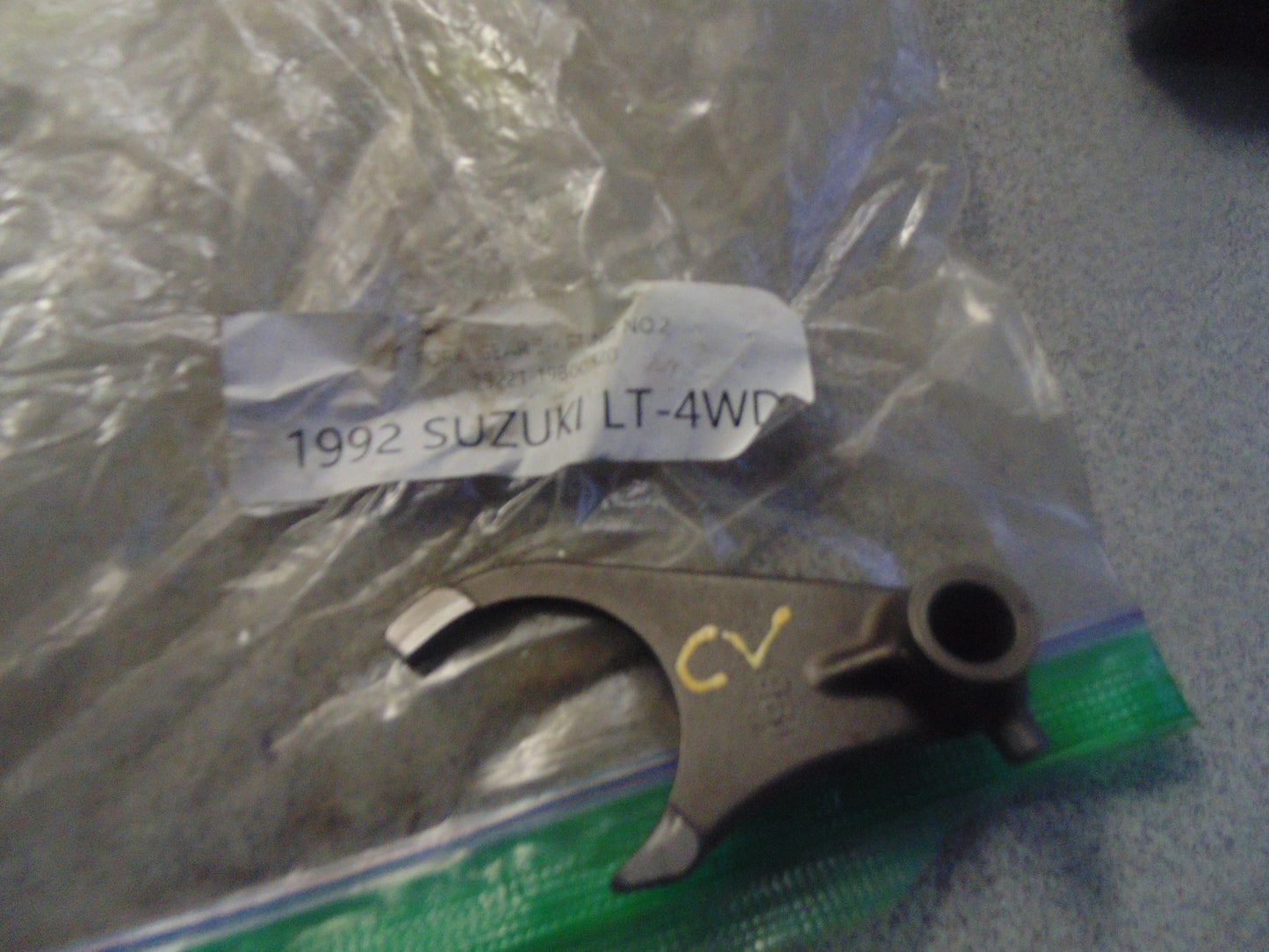 1992 SUZUKI LT-4WD FORK GEAR SHIFTING NO2 25221-19B00
