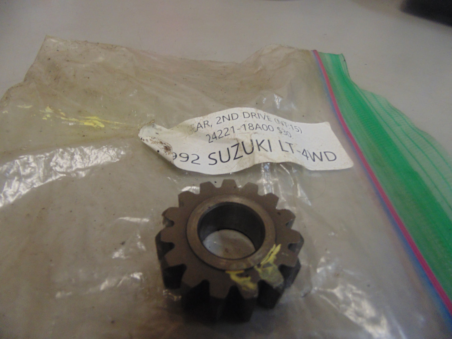 1992 SUZUKI LT-4WD GEAR 2ND DRIVE (NT:15) 24221-18A00