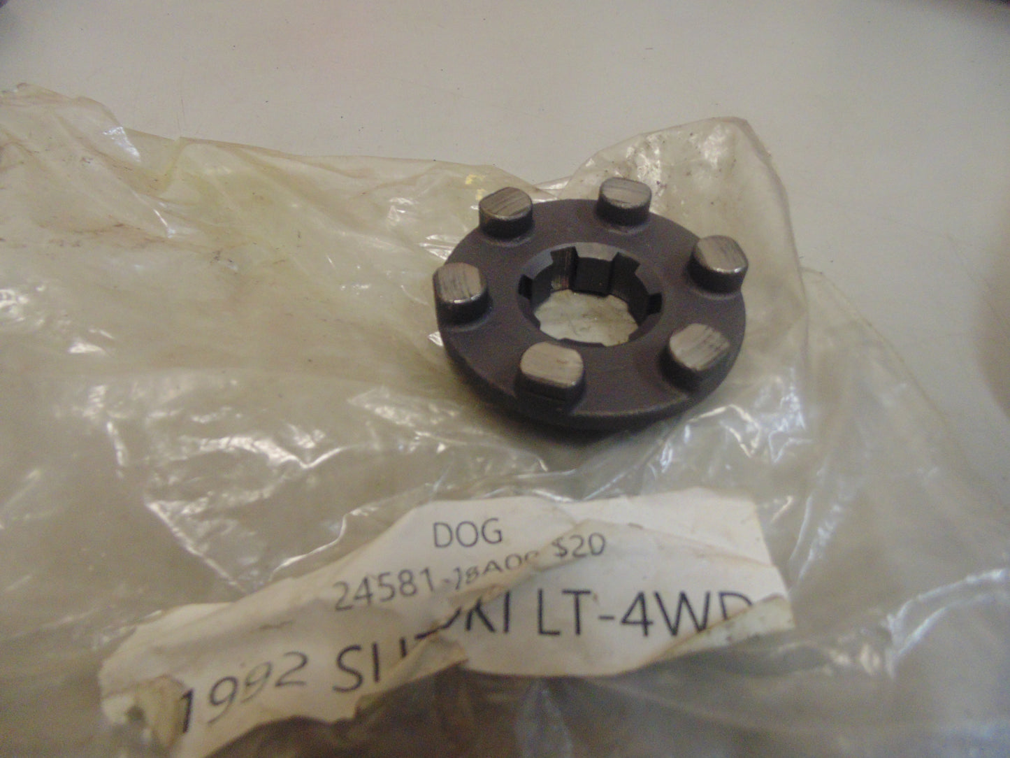 1992 SUZUKI LT-4WD DOG 24581-18A00