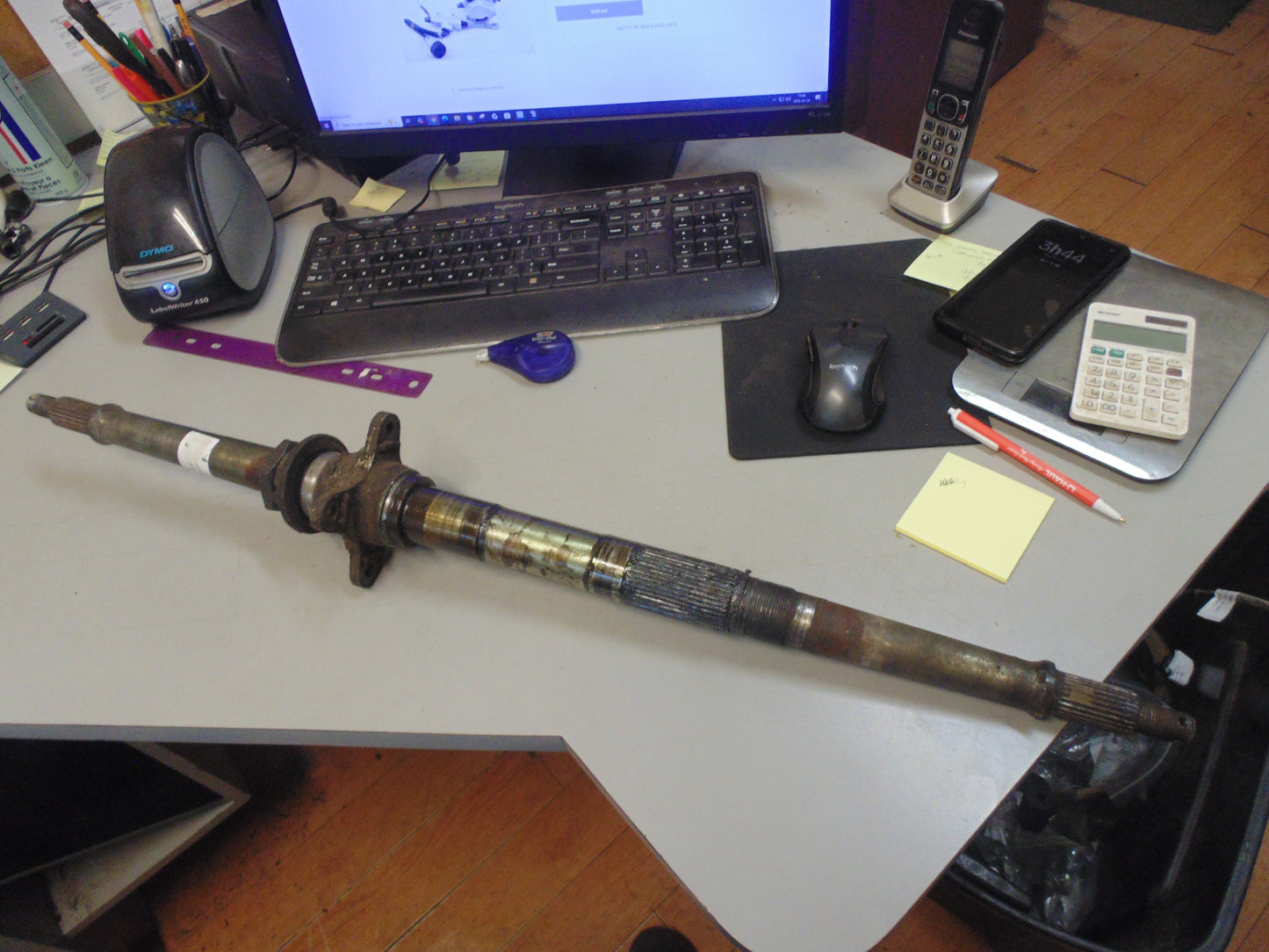 1986 SUZUKI LT250EF AXLE REAR 64711-24502