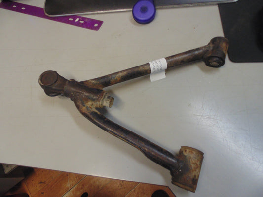 1986 SUZUKI LT250EF ARM SUSPENSION LOWER LH 52420-24503