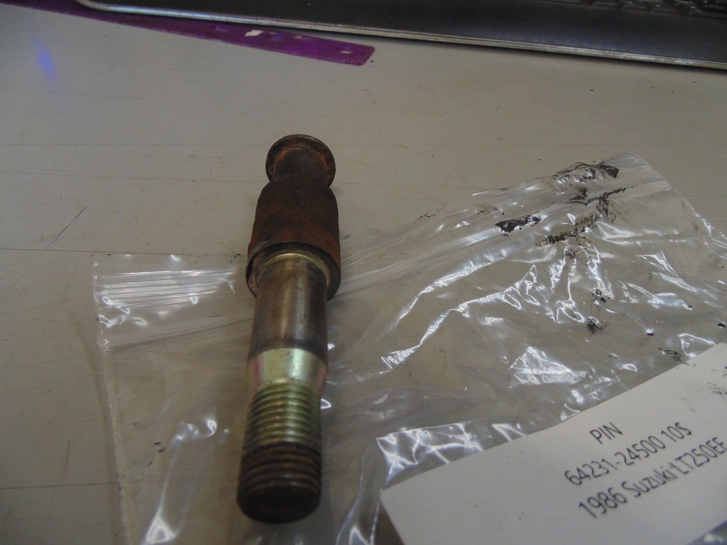 1986 SUZUKI LT250EF PIN 64231-24500