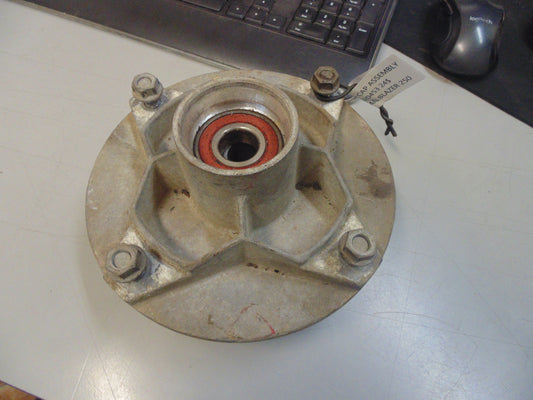 1999 Polaris TRAIL BLAZER 250 WHEEL HUB AND CAP ASSY 5130940 1520453