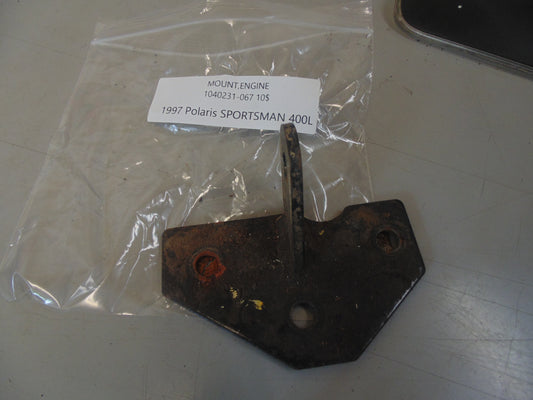 1997 POLARIS SPORTSMAN 400L MOUNT ENGINE 1040231-067