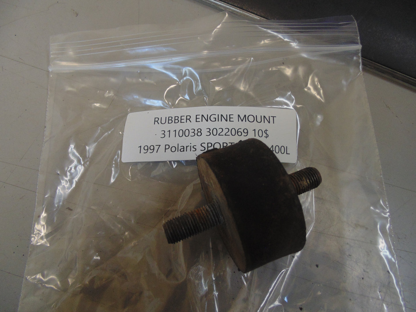 1997 POLARIS SPORTSMAN 400L RUBBER ENGINE MOUNT 3022069
