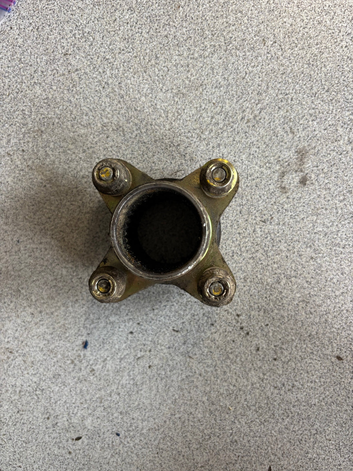1989 SUZUKI LT80S FLANGE, MOUNTING 64610-40B00