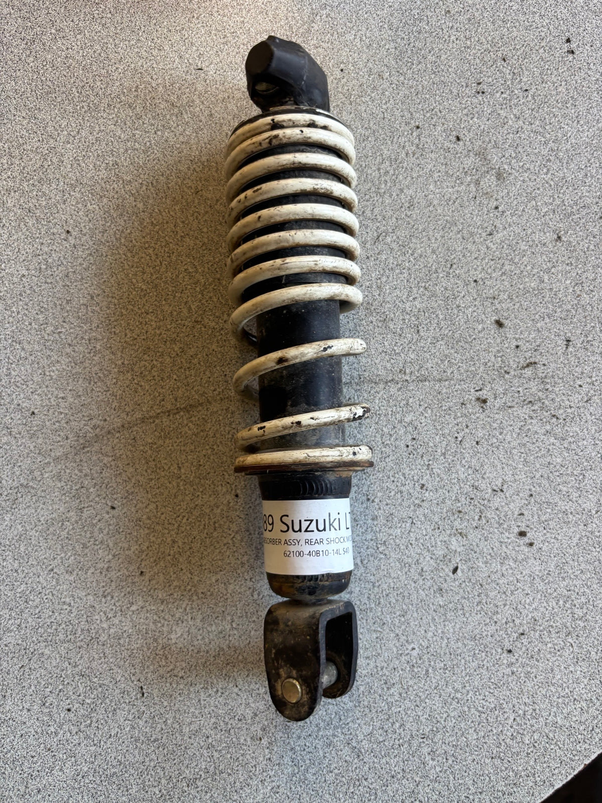 1989 SUZUKI LT80S ABSORBER ASSY, REAR SHOCK MODEL M/N 62100-40B10-14L