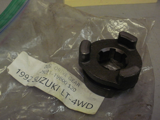 1992 SUZUKI LT-4WD DOG DRIVE GEAR 29231-19B00