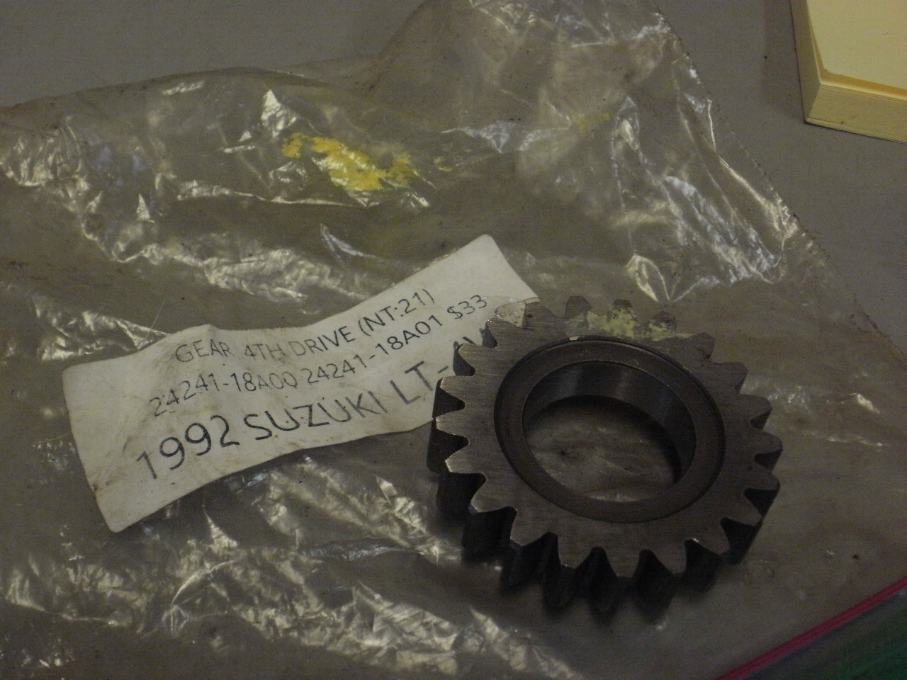 1992 SUZUKI LT-4WD GEAR 4TH DRIVE (NT:21) 24241-18A00 24241-18A01