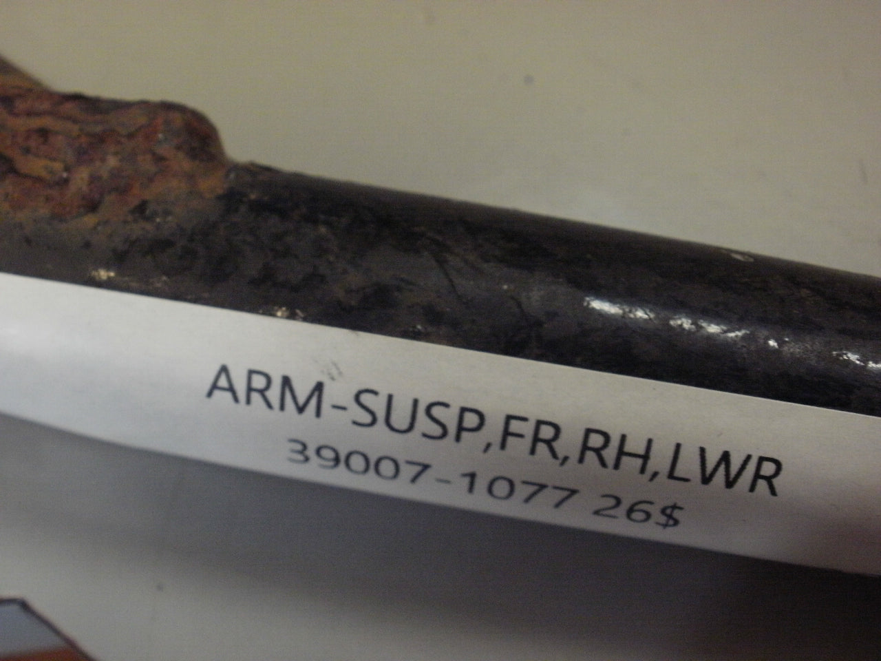 1986 KAWASAKI BAYOU 300 ARM-SUSP FR RH LWR 39007-1077