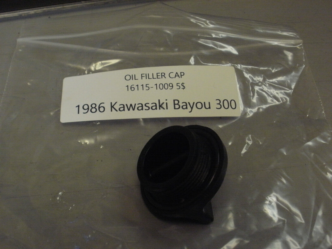 1986 KAWASAKI BAYOU 300 OIL FILLER CAP 16115-1009
