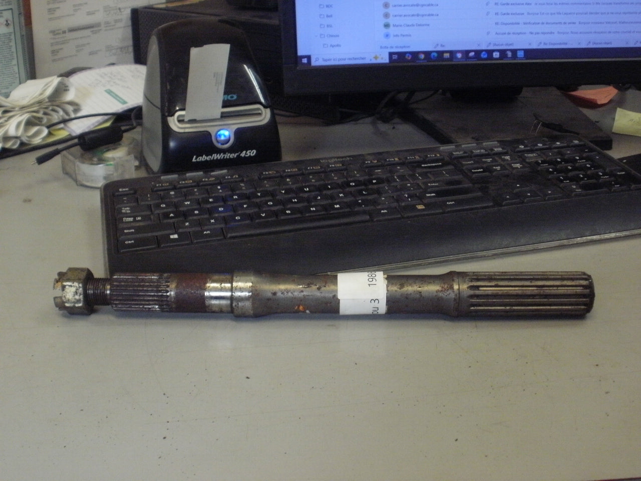 1986 KAWASAKI BAYOU 300 AXLE LH 41068-1208