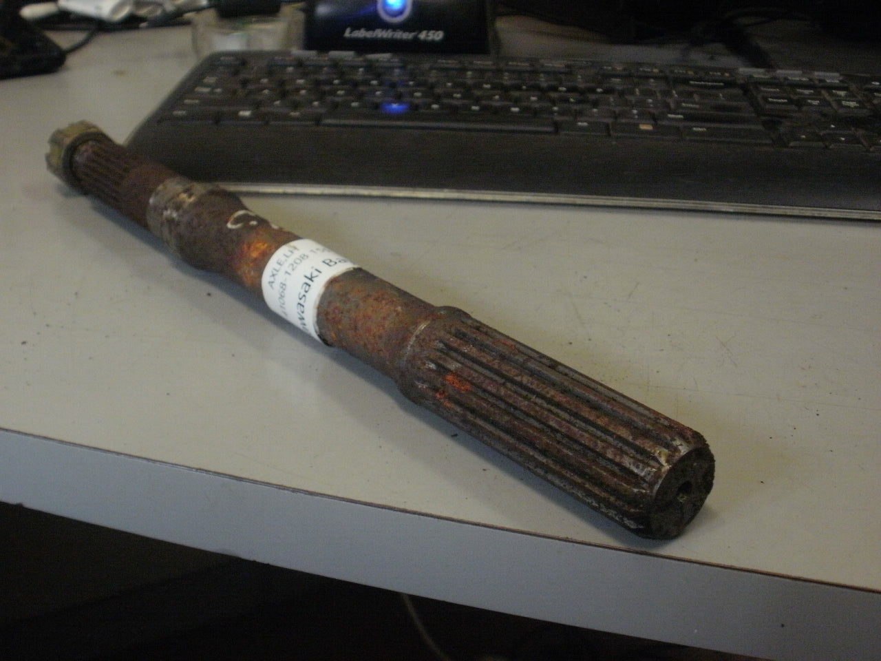 1986 KAWASAKI BAYOU 300 AXLE LH 41068-1208