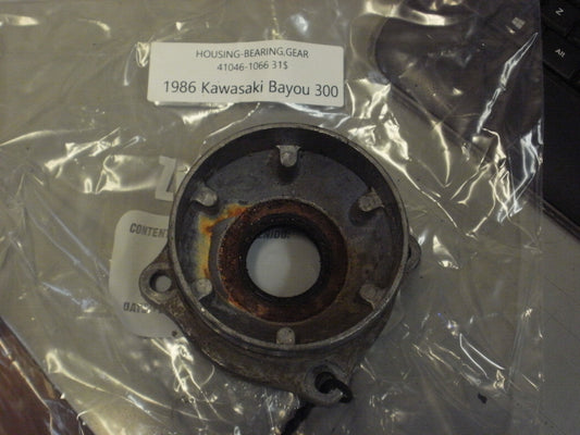 1986 KAWASAKI BAYOU 300 HOUSING BEARING GEAR 41046-1066